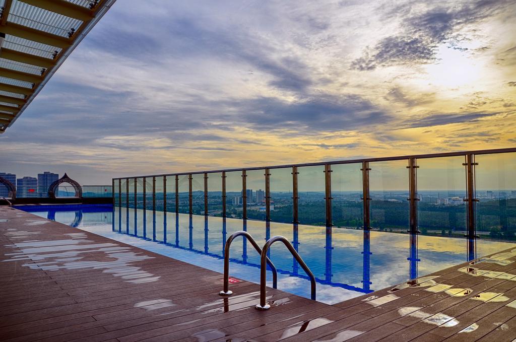 Holi Afiniti Themed Suites Nusajaya  Exterior photo